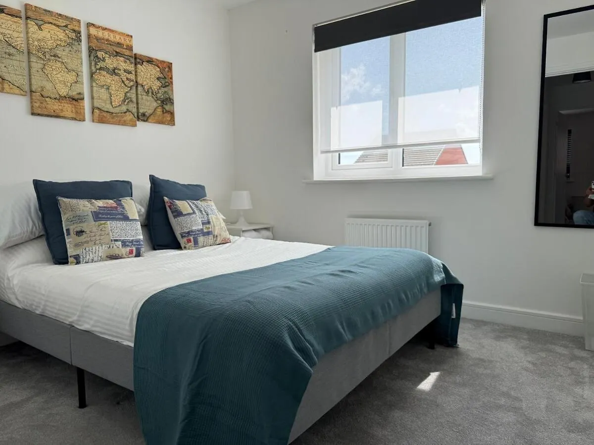 Modern 3 Bedroom Home In Exeter 0*,