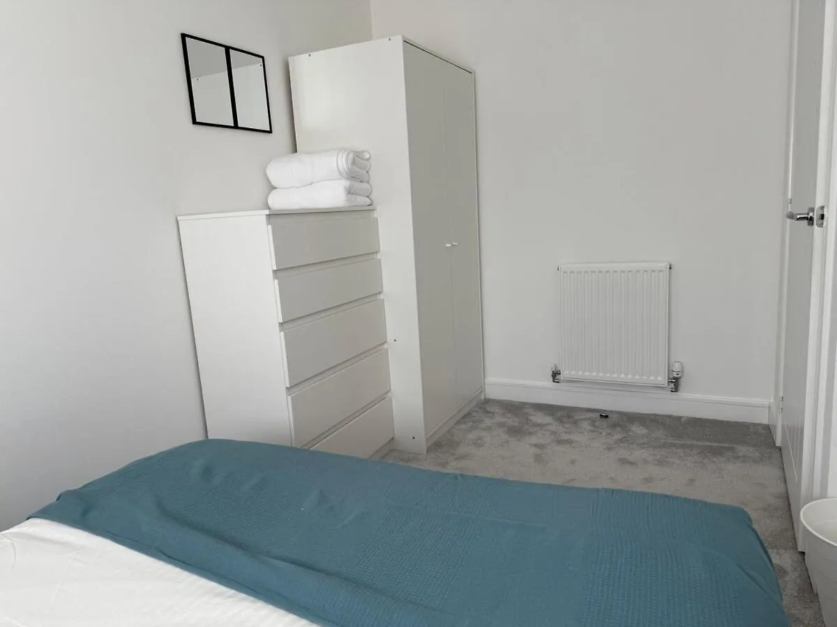 Modern 3 Bedroom Home In Exeter United Kingdom