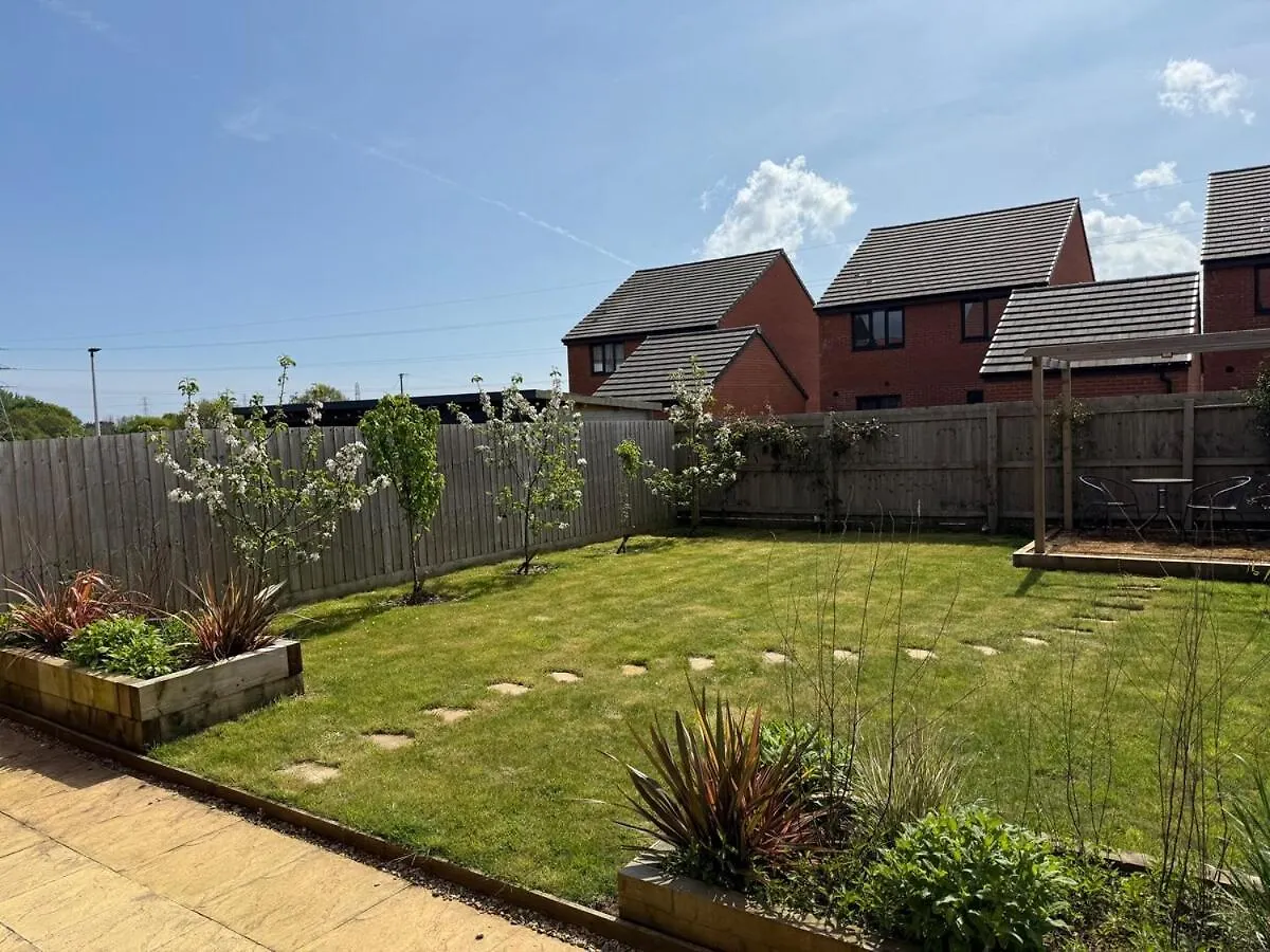 Modern 3 Bedroom Home In Exeter Holiday home